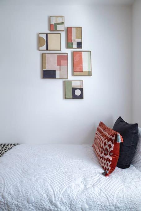 Apartment Stunning Modern Space In & Free Parking *